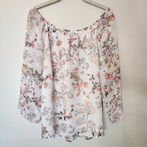 Soho New York & Company size M floral off the shoulder blouse - Picture 1 of 4